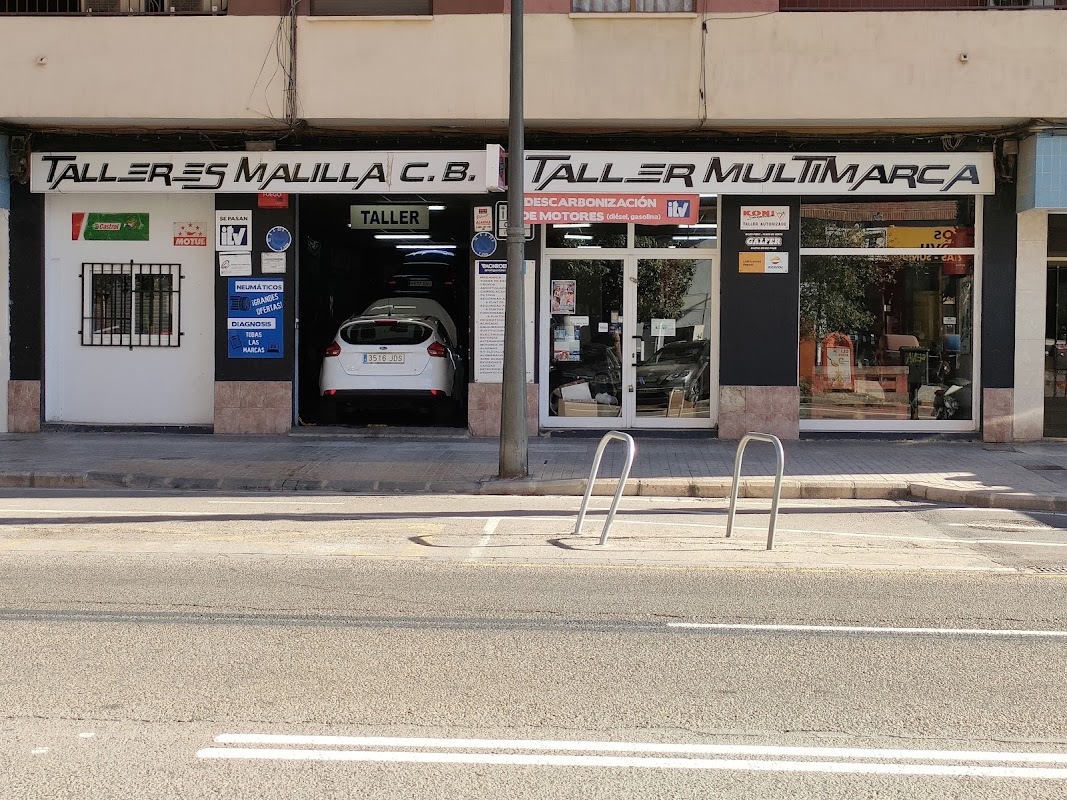 Reparación de turismos en Talleres Malilla